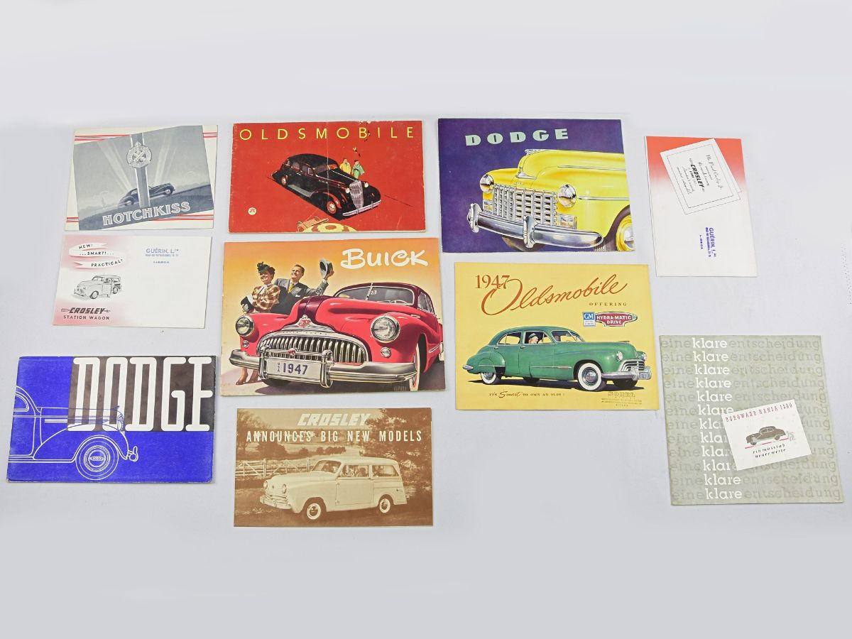 10 Catálogos e Folhetos de automóveis anos 30 e 40