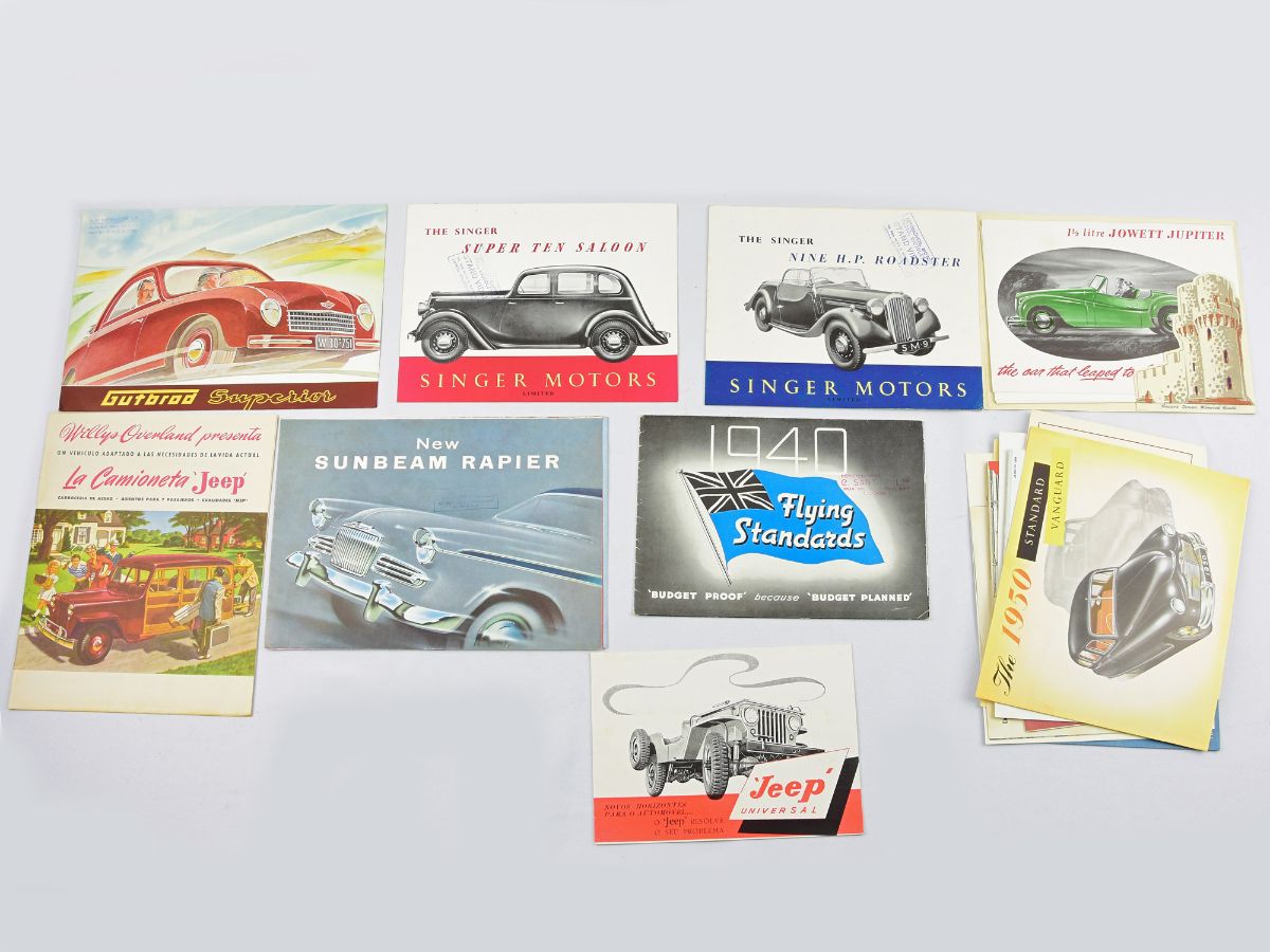 27 Catálogos e Folhetos de automóveis anos 30, 40 e 50
