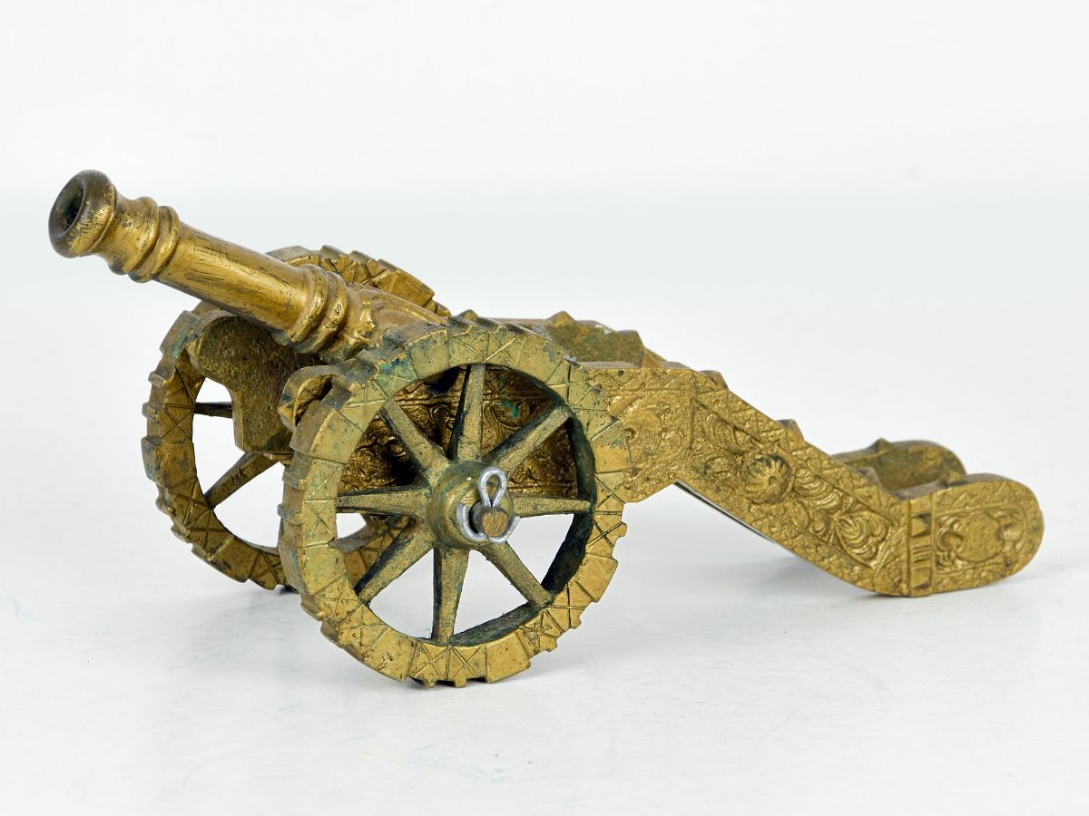 Canhão miniatura de mesa