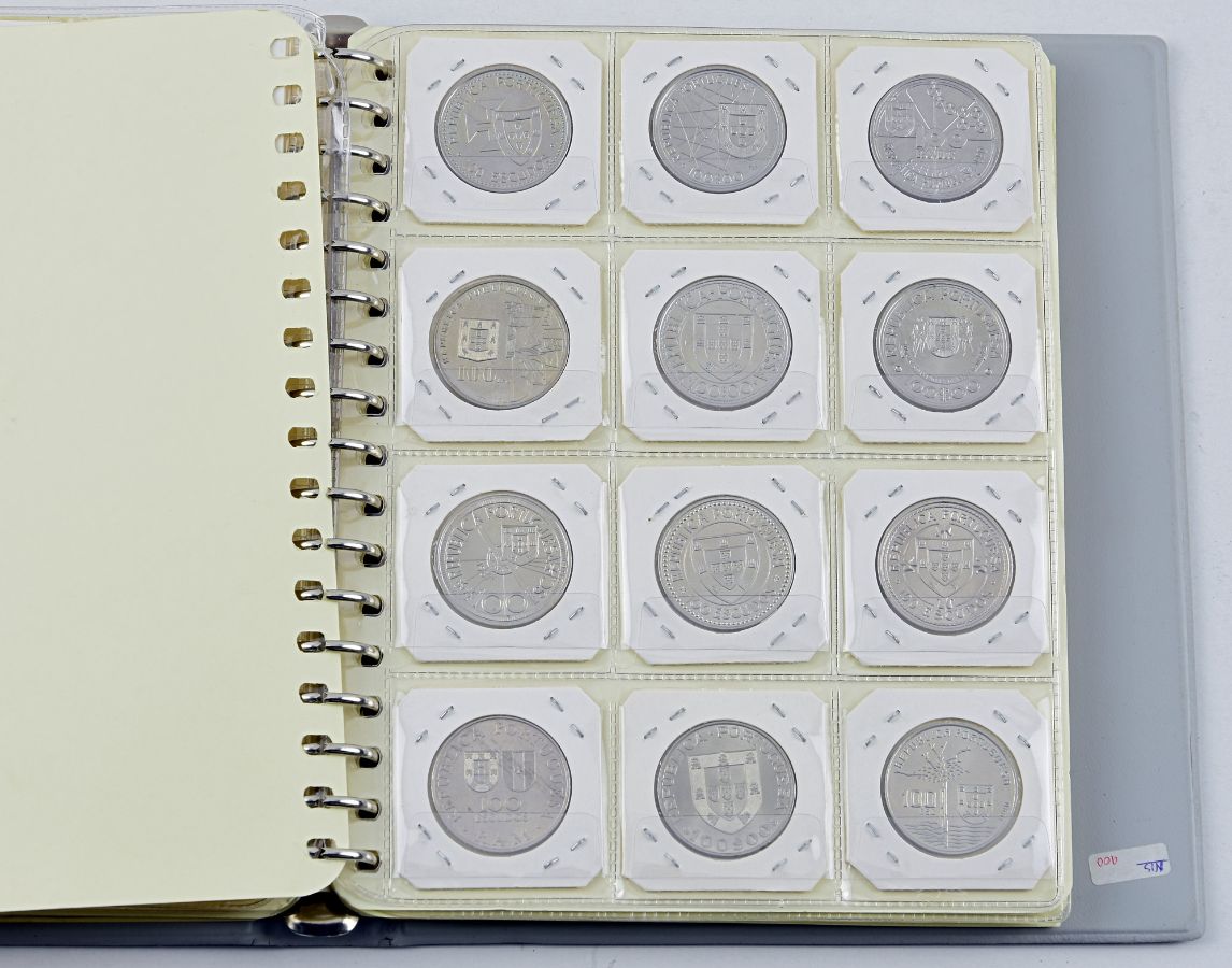 156 Moedas