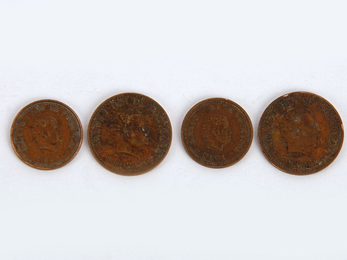 4 moedas Indo portuguesas