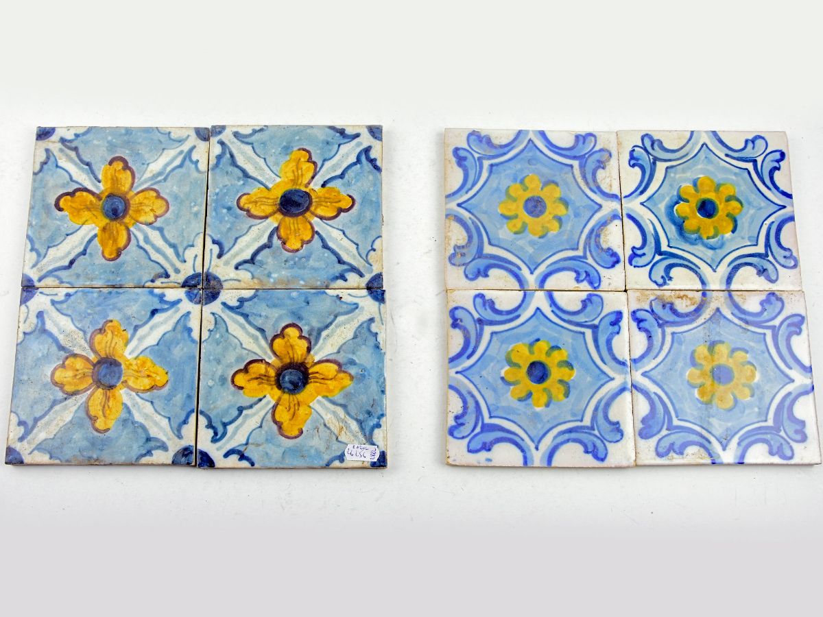 2 Conjuntos de 4 azulejos cada