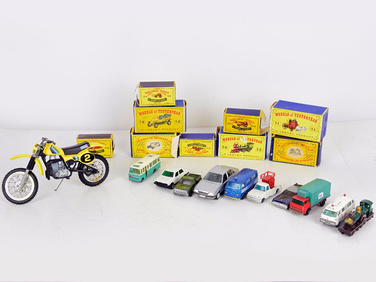 24 Carros miniaturas