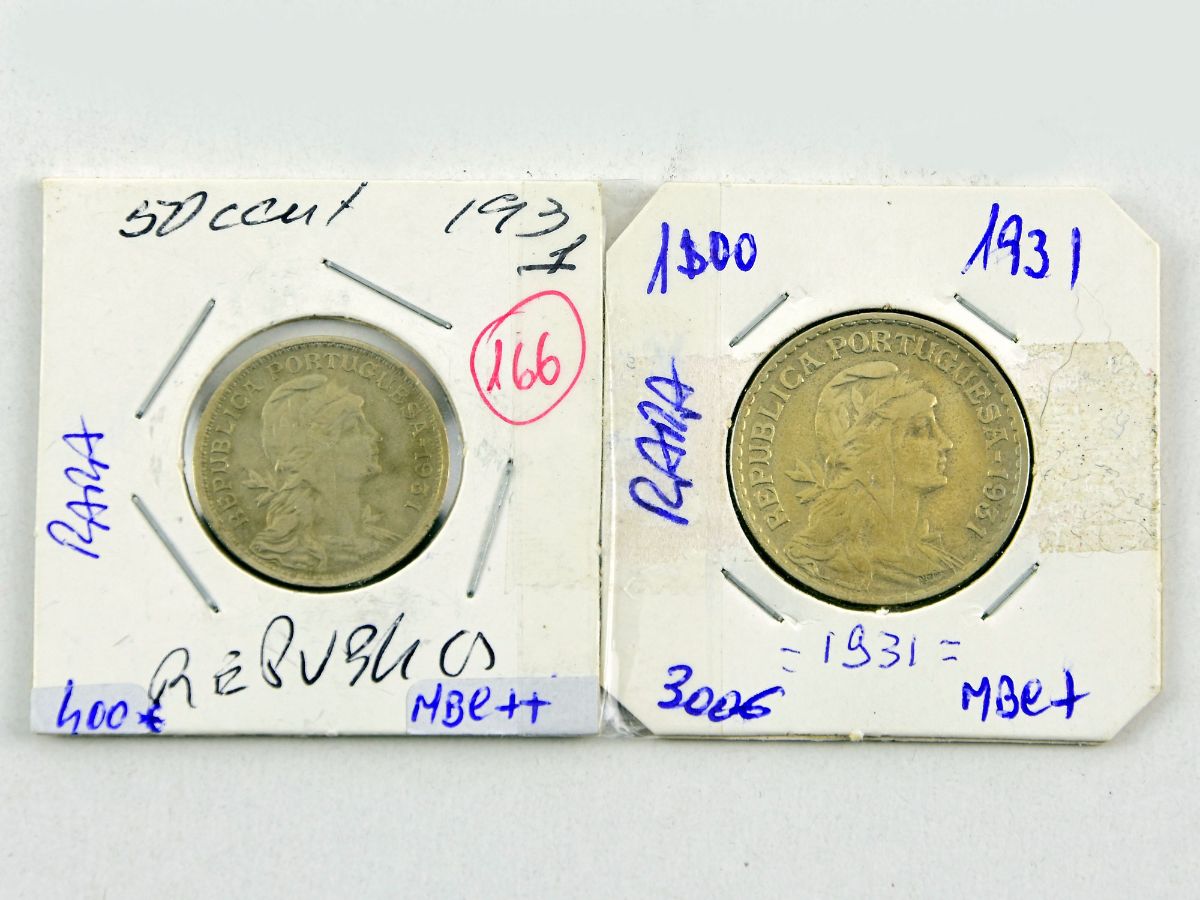 2 Moedas de 50 centavos (mbc++) e 1 escudo (mbc+) em alpaca 1931