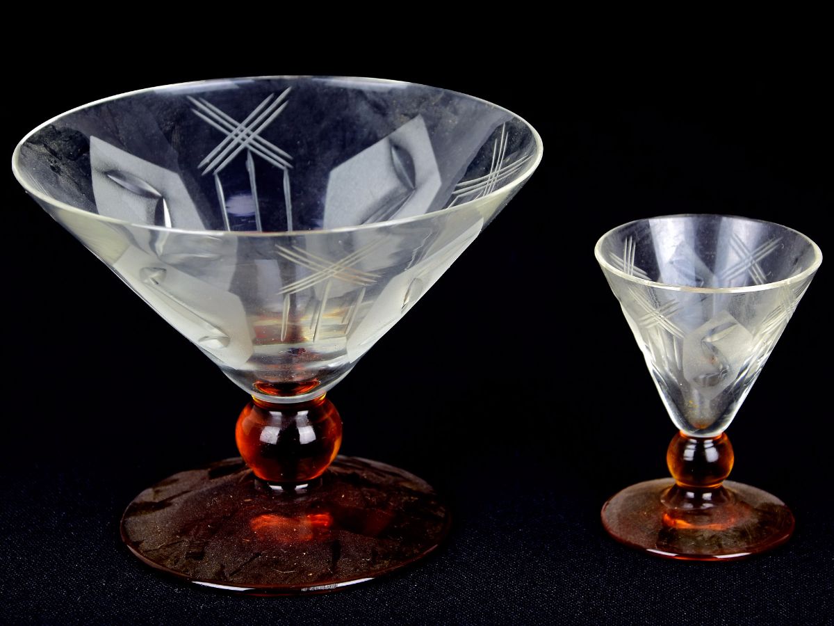 8 Taças de champanhe e 8 cálices de licor