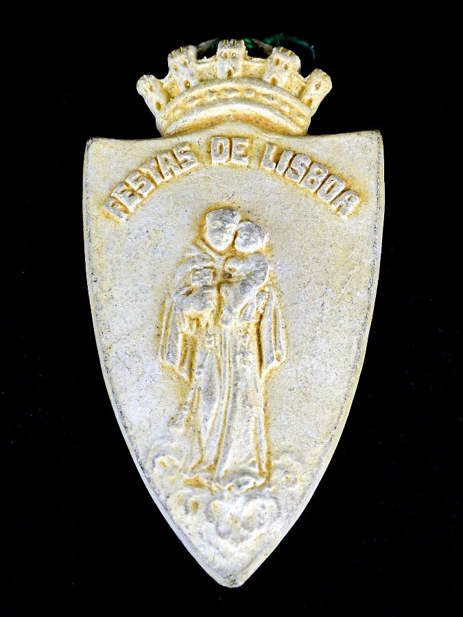 Escudo miniatura para as festas de Lisboa
