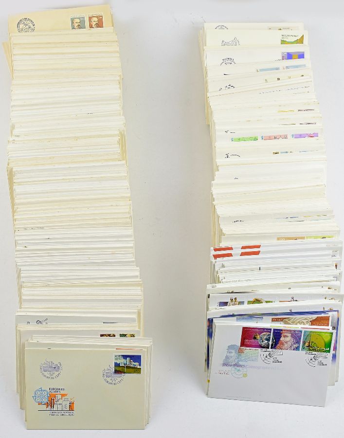 Colecção de 756 Sobrescritos de Séries