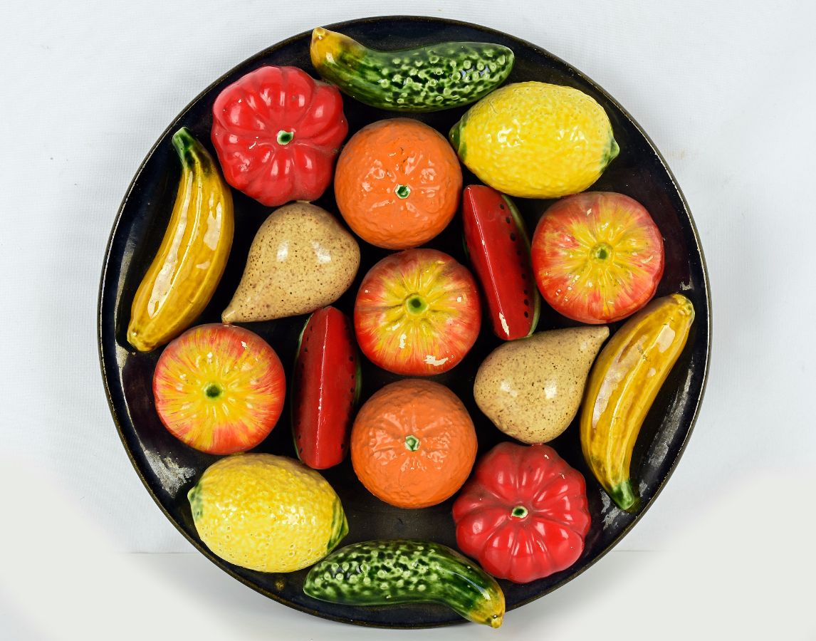 Prato grande com frutas