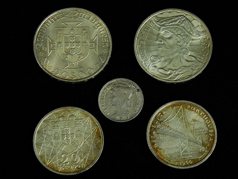 4 Moedas em Prata
