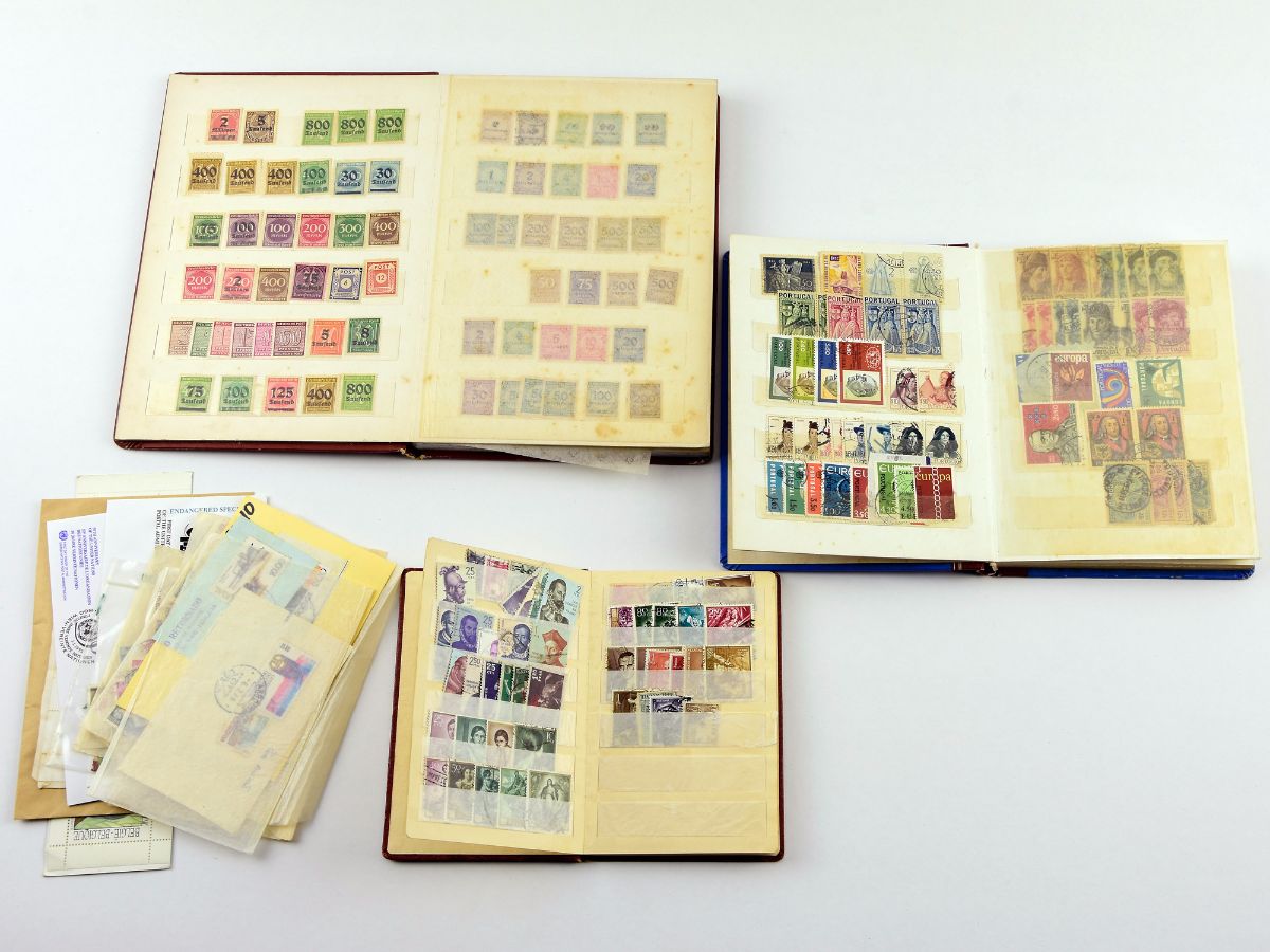 Coleção de 1200 selos clássicos de Portugal