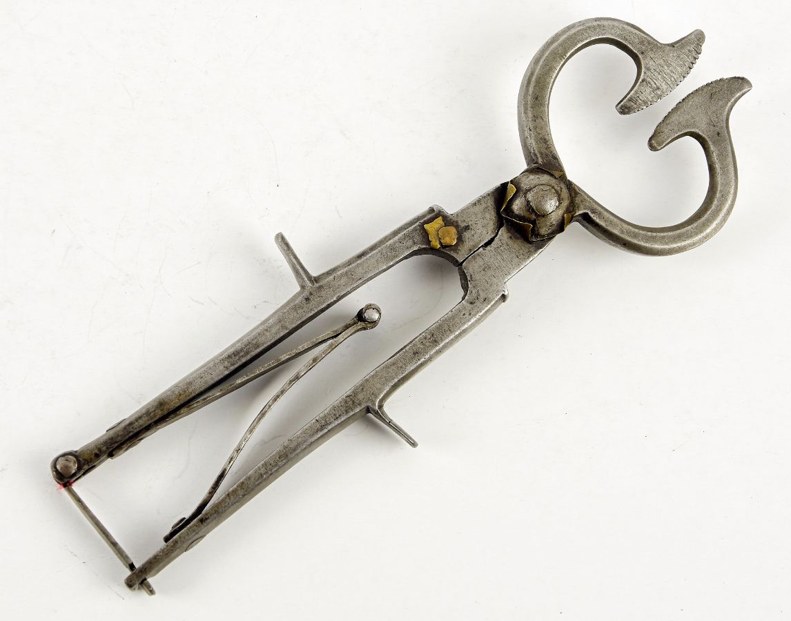 Utensílio para cortar Torrões