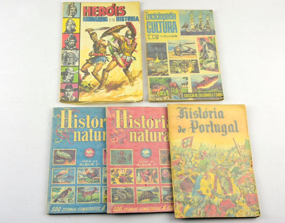 5 Livros de cromos a cores
