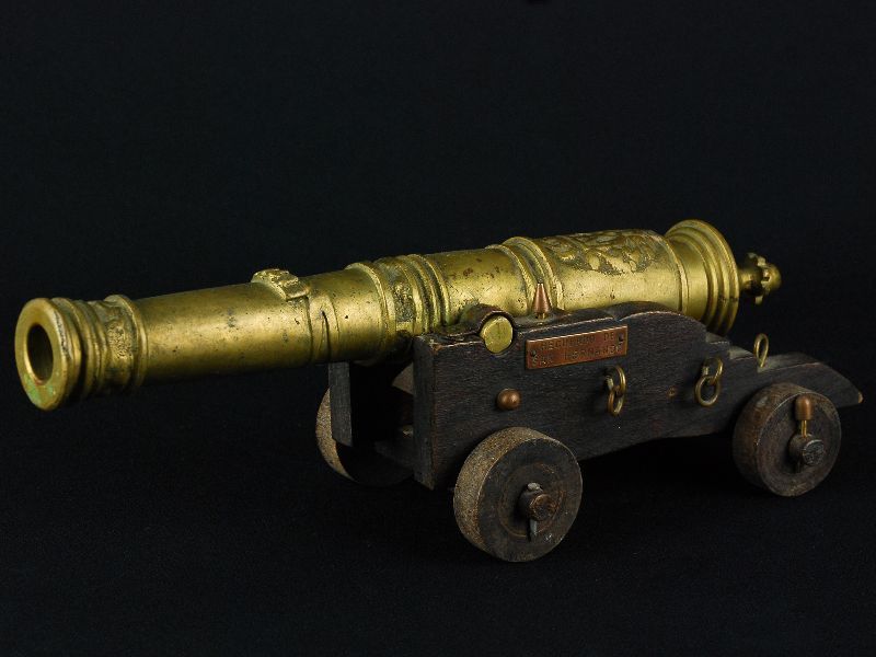 Canhão em Bronze