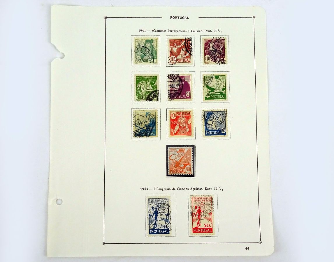 Coleção de selos de Portugal entre 1925 e 1990