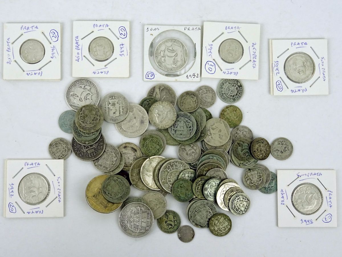 Coleção de 89 moedas de prata