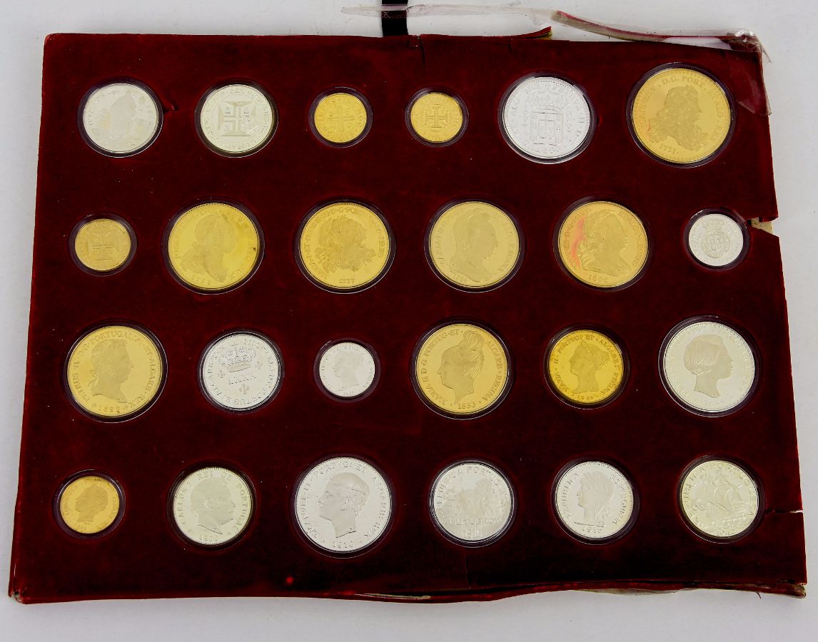 24 Medalhas - História da Moeda Portuguesa