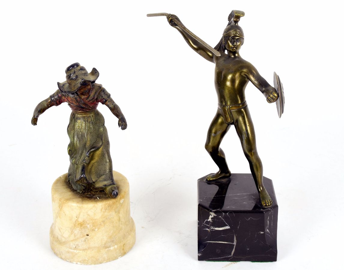 2 Esculturas em metal