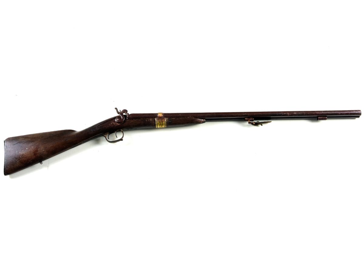Caçadeira de dois canos