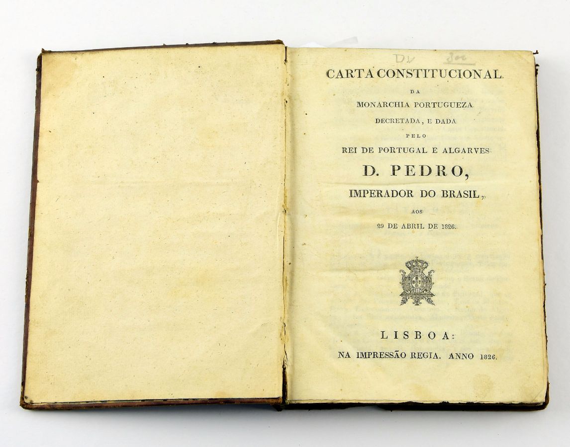 3 Livros numa só encadernação