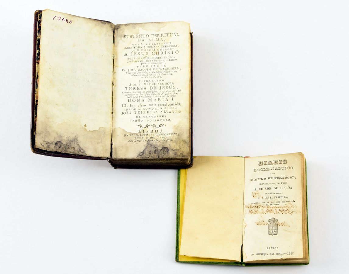 2 Livros Religiosos