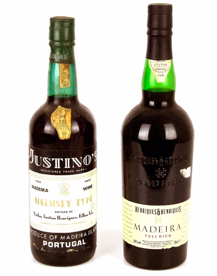 2 Garrafas de Vinho da Madeira