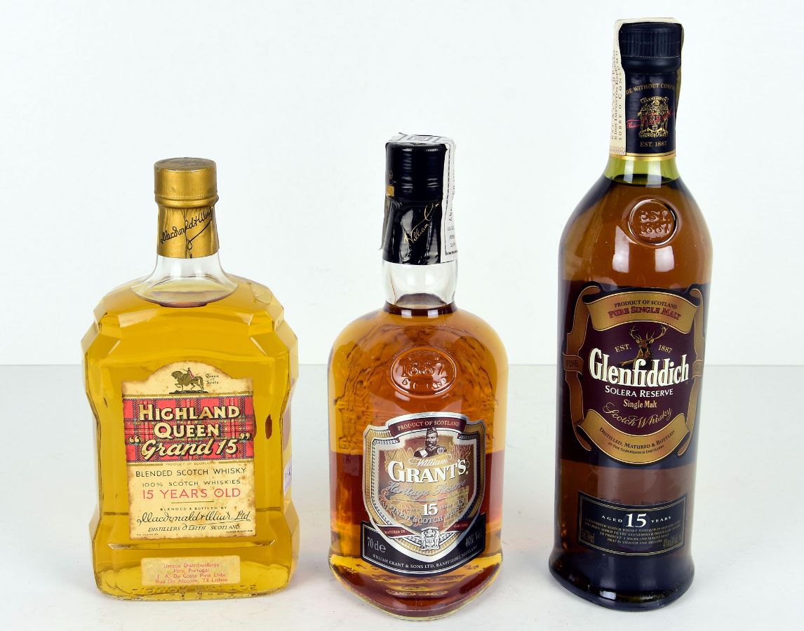 3 Garrafas de Whisky