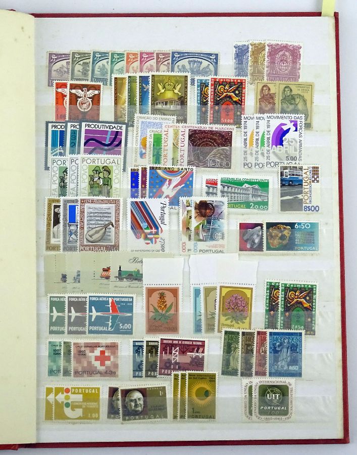 Colecção de 544 selos clássicos de Portugal e ex-colónias do ultramar