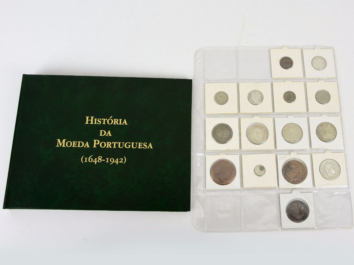Colecção de 42 moedas antigas do período da monarquia Portuguesa