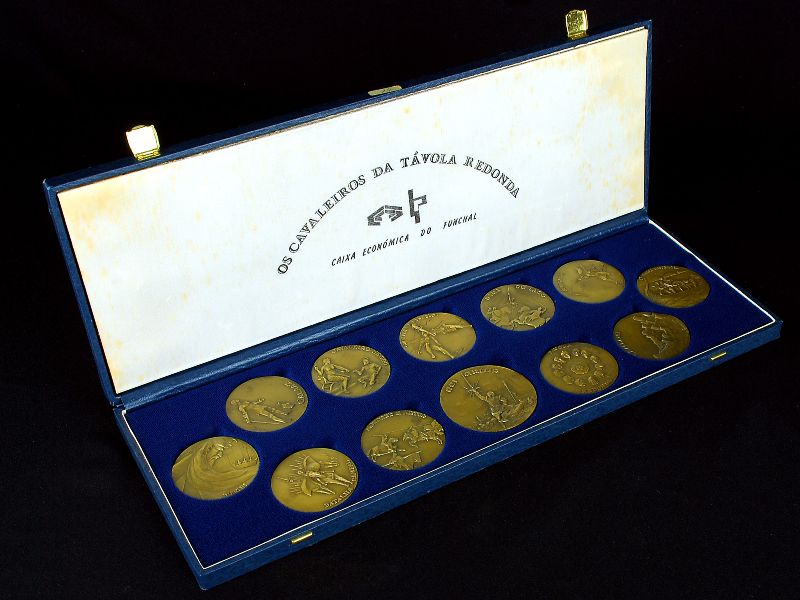 12 Medalhas em Bronze