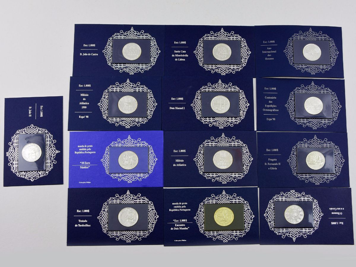 13 Moedas em Prata