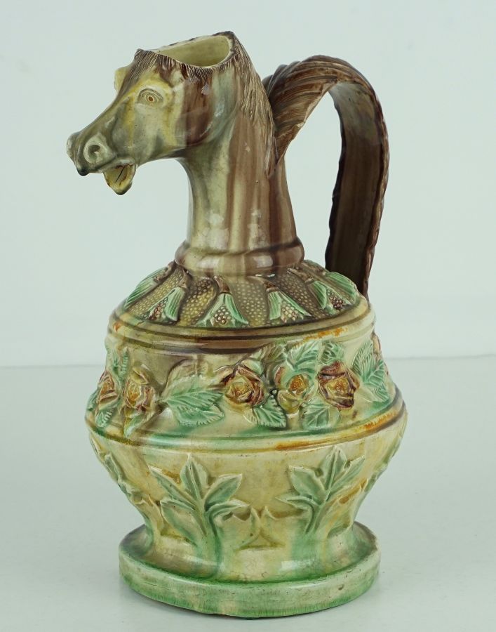 Jarro em forma de Cavalo