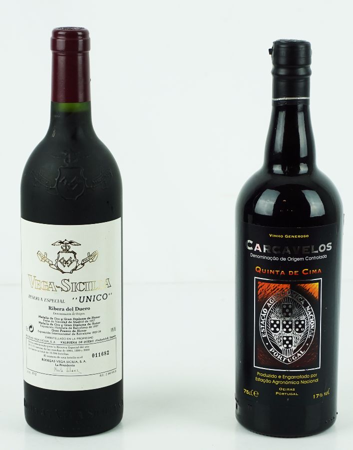 2 Garrafas de Vinho