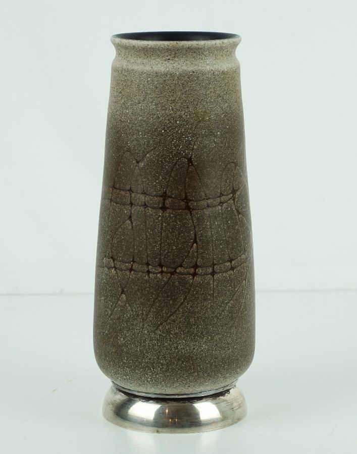 Jarra modernista
