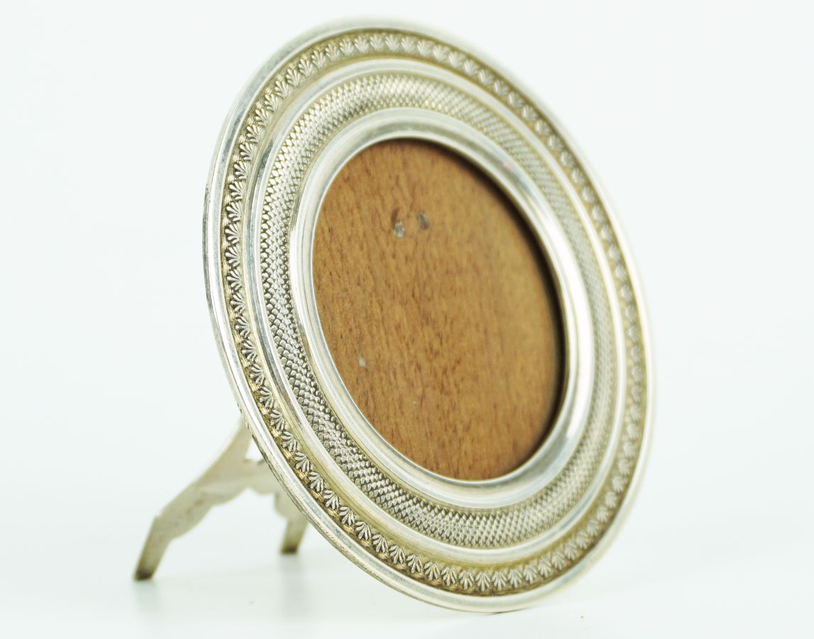Pequena moldura de mesa