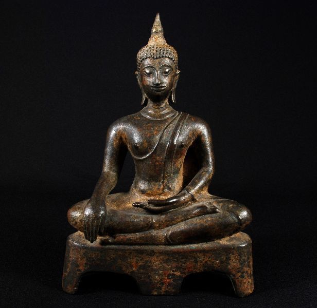 Buda Sentado