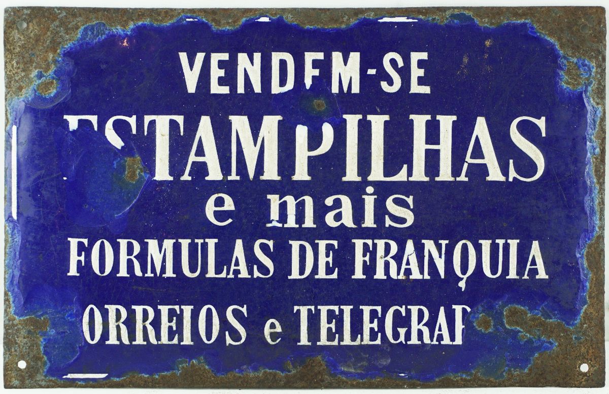 Placa publicitária para os Correios