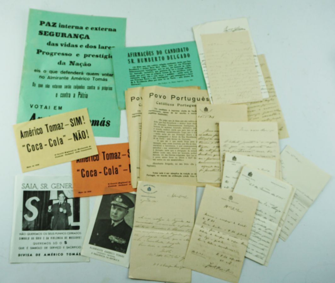 Propaganda a favor de Américo Tomás