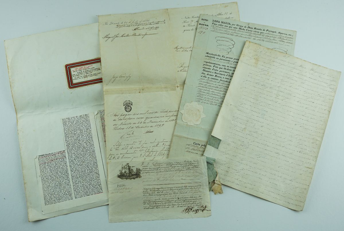 CARTAS PATENTES DE D. MARIA II E D. FERNANDO