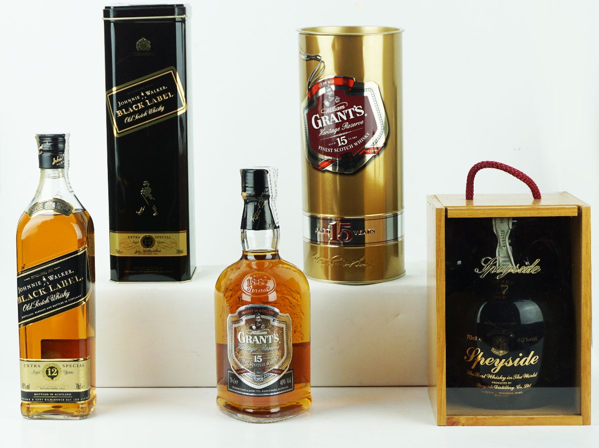 6 Garrafas de Whisky