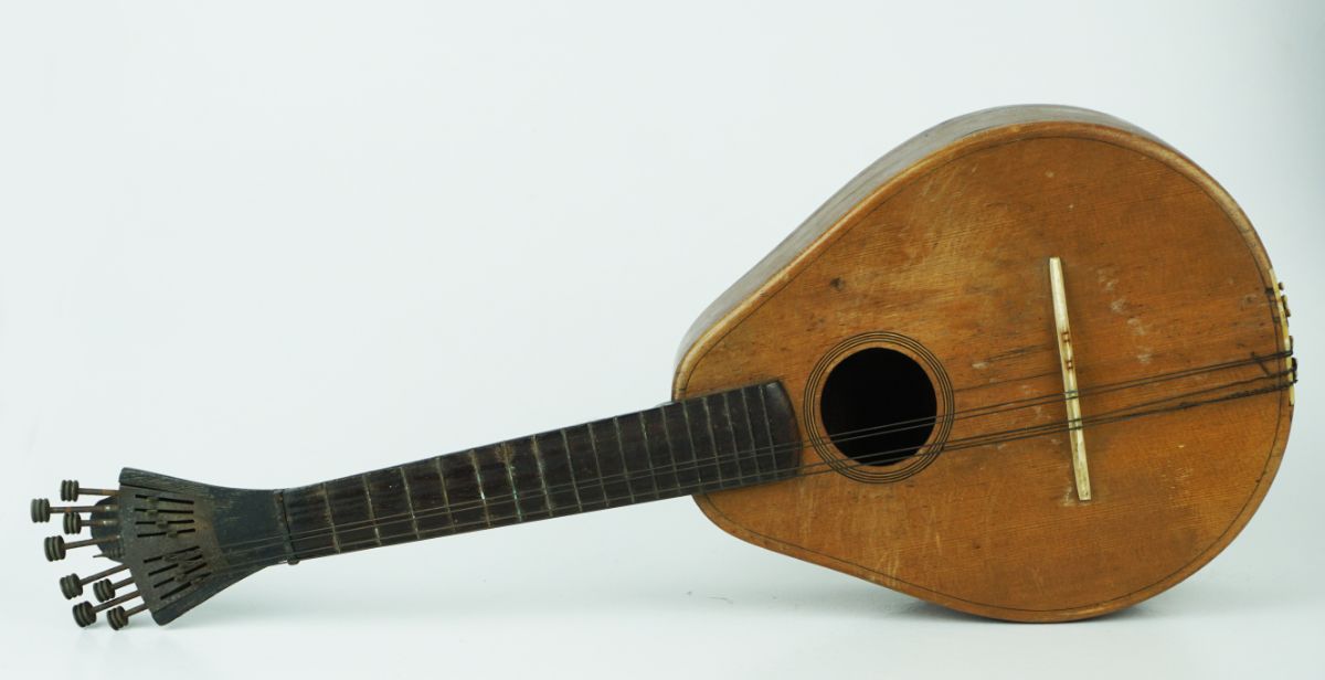 Guitarra Portuguesa