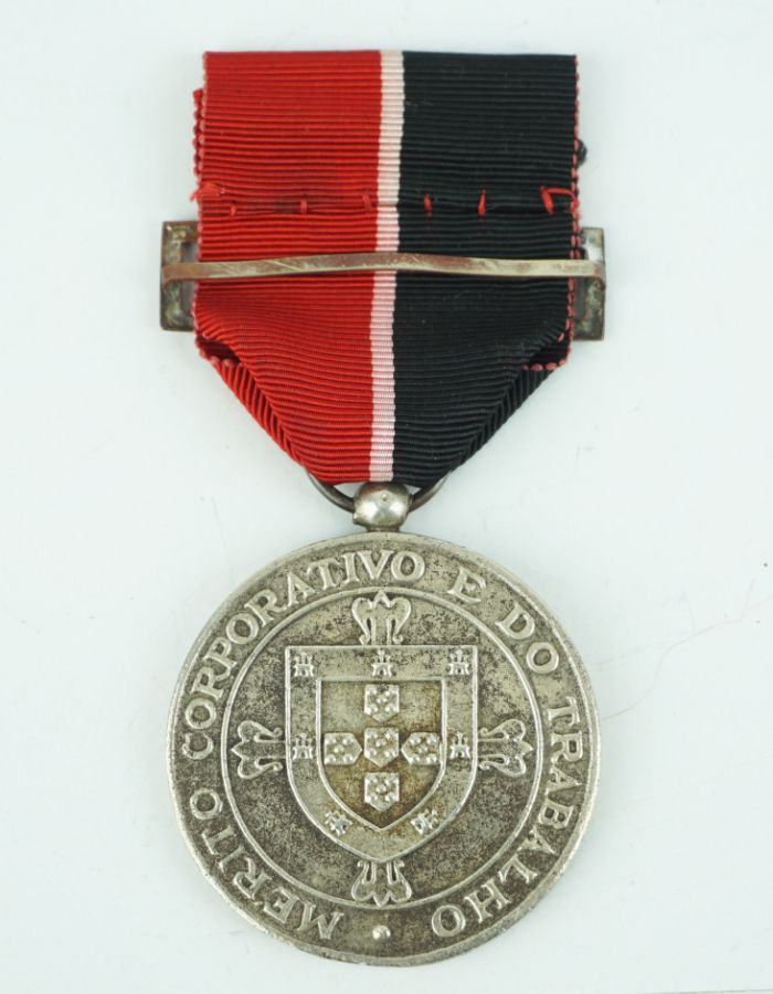 Rara Medalha do Estado Novo