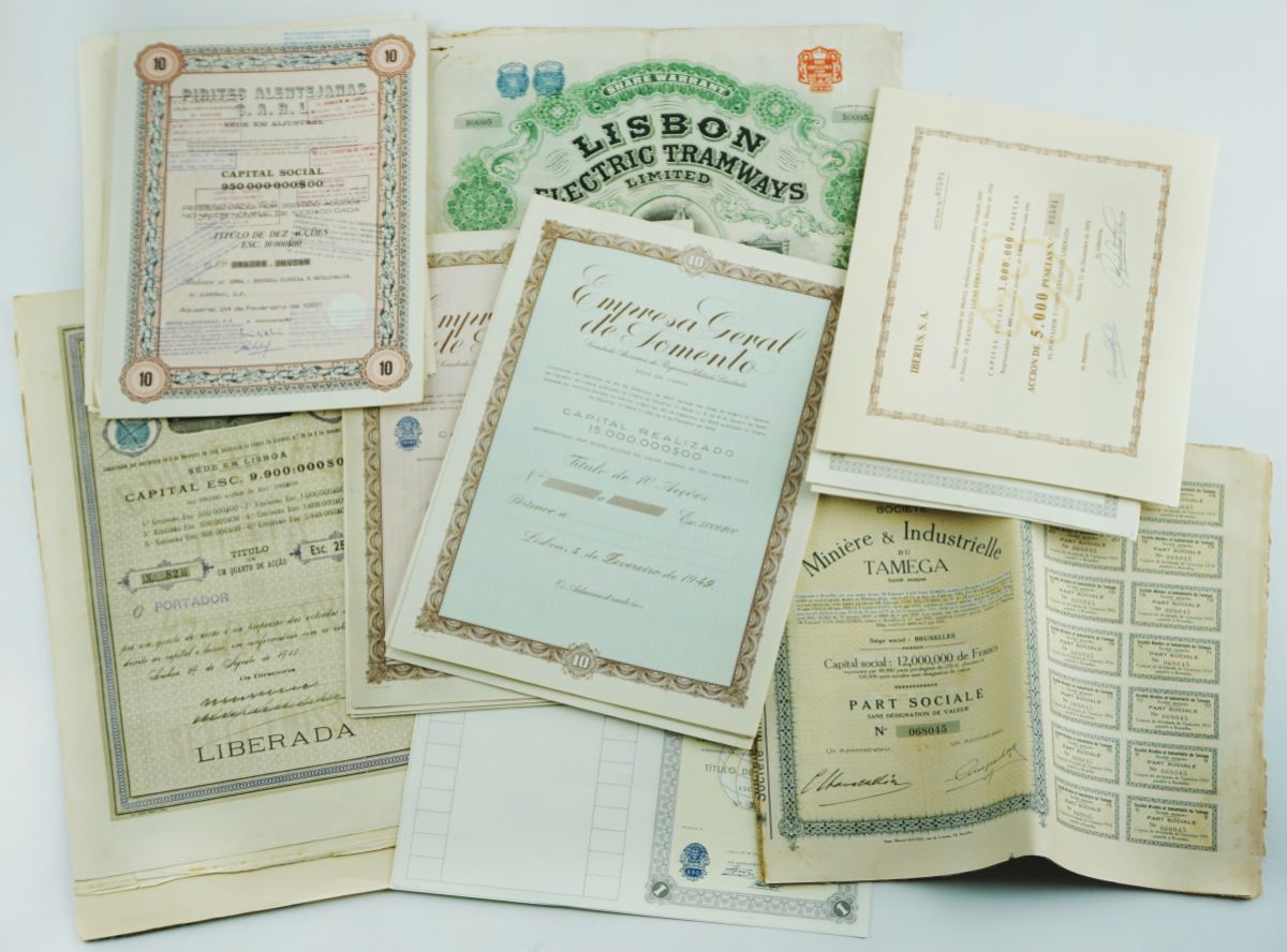 Lote de 66 Acções