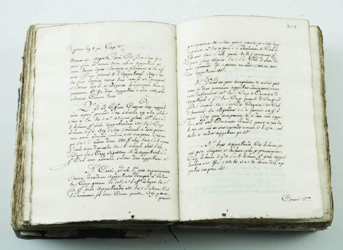 Livro manuscrito do séc. XVIII