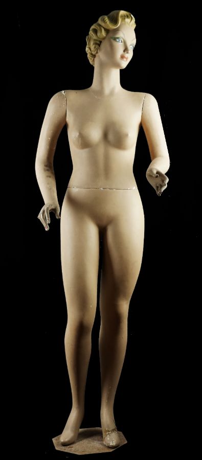 Manequim feminino