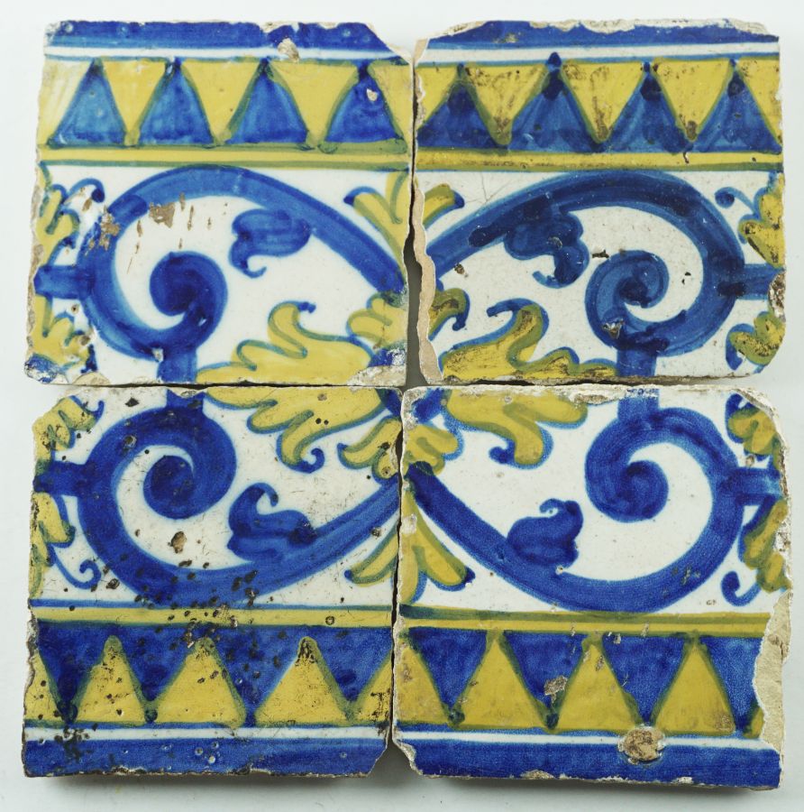 4 Azulejos do séc. XVII/XVIII