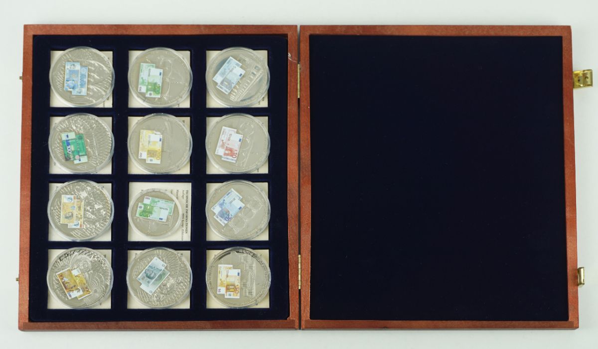 Caixa Numismática “Banknote Medallions”