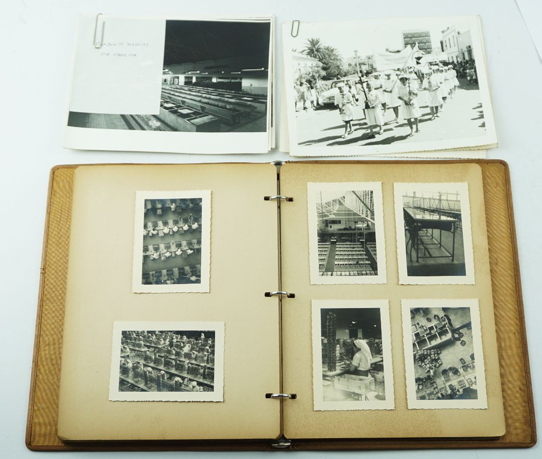 Album Fotografias Fabrica de Conservas Portuguesas – Mario Novais