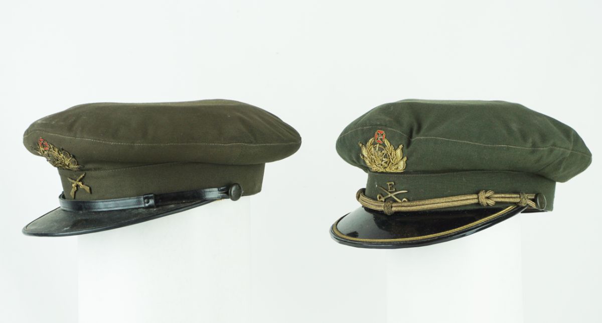 Bonés de Oficial do Exército Português