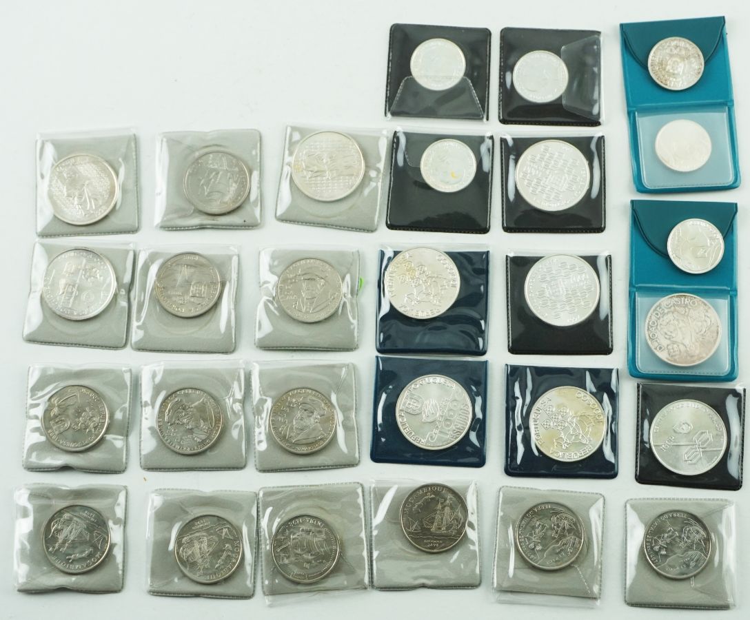 25 Moedas em Prata