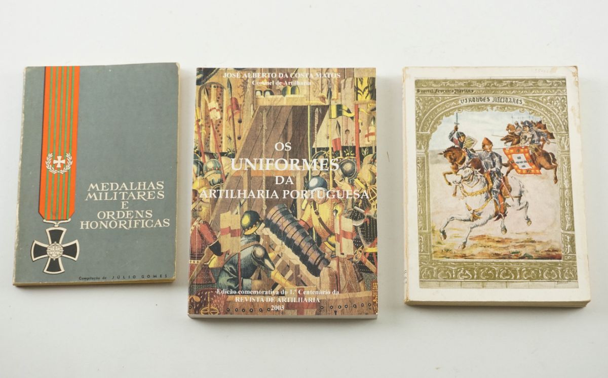 Livros sobre Militaria e condecorações
